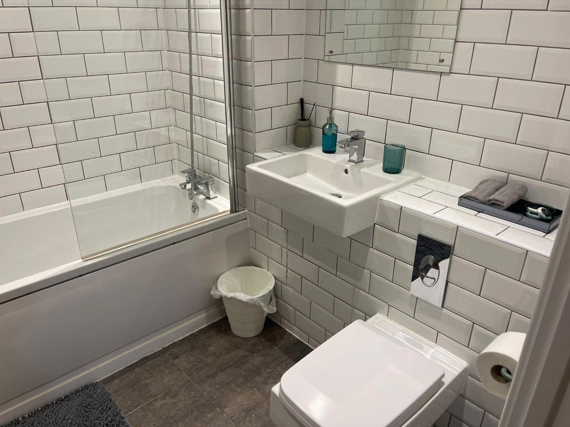 Deluxe Central Apartment - Fast Wifi- Utilitia Arena - Icc - Sea Life Centre Birmingham Buitenkant foto